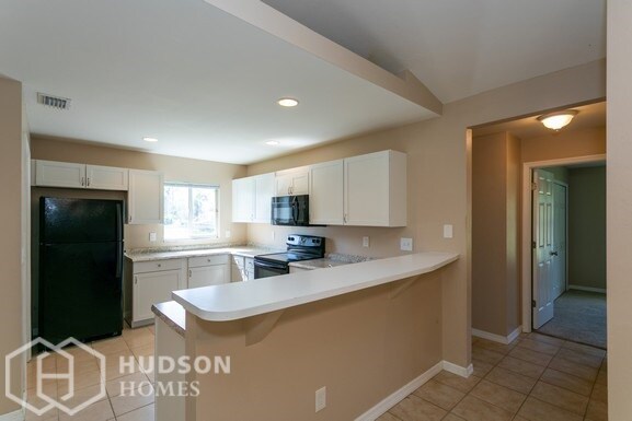 Building Photo - 708 Fargo Dr