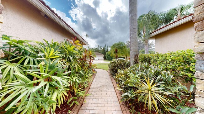 Building Photo - 4BD/3BA Single Family Home with Pool & Office/Den  ** Lawn Care & Pool Care Included **