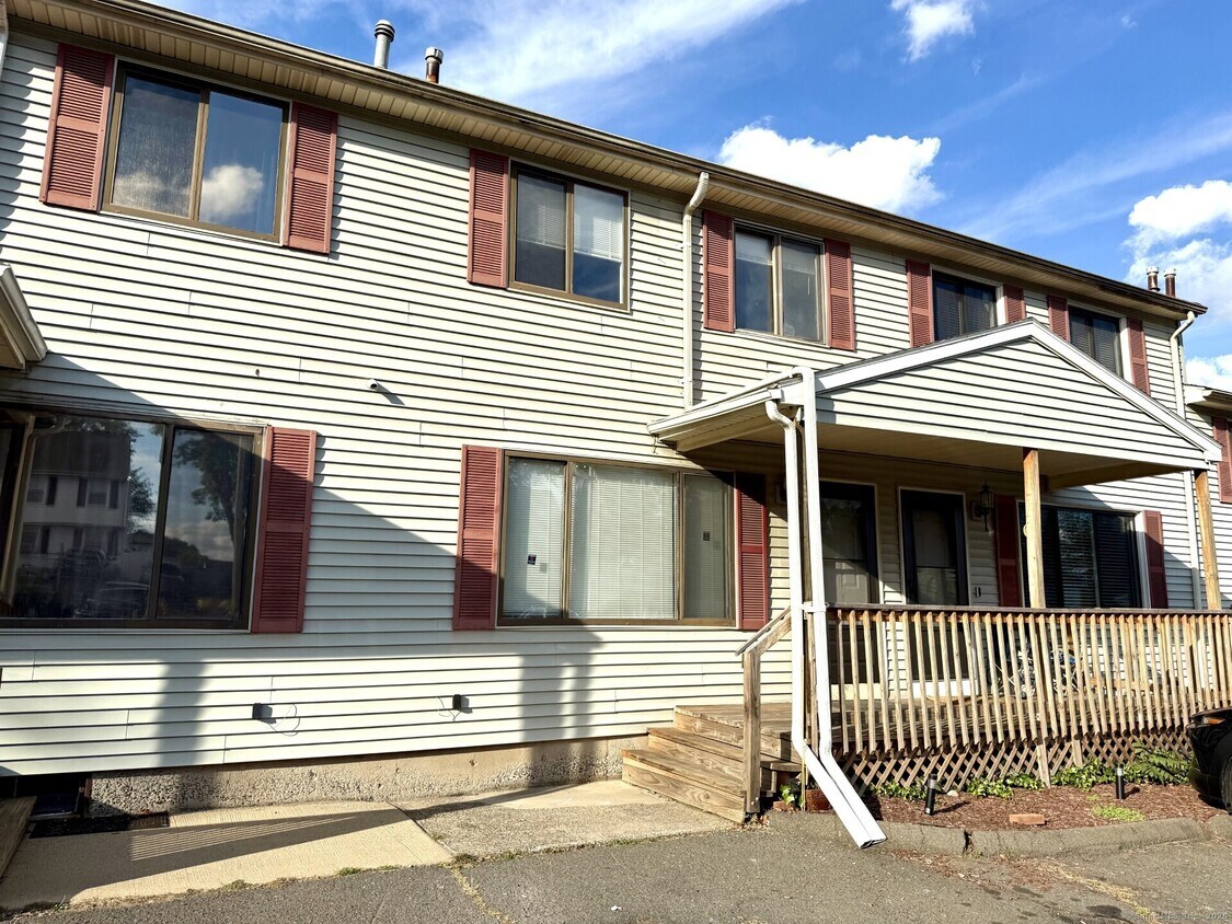 Foto principal - 151 Newington Ave