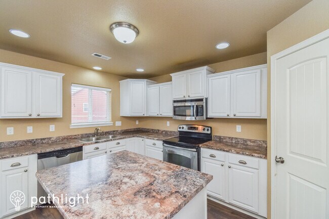 Foto del edificio - 6452 Kilkenny Court, Colorado Springs, CO,...
