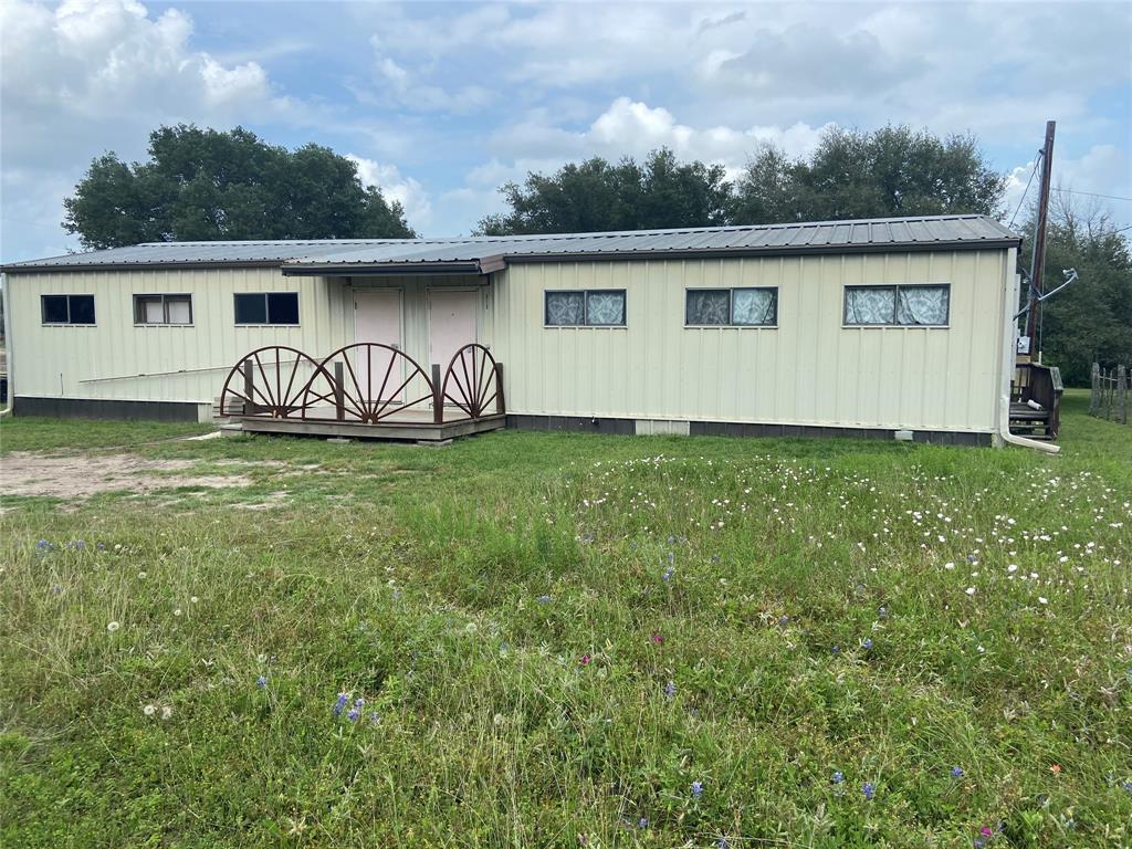 315 Lillie Lange Rd, Brenham, TX 77833 Room for Rent in Brenham, TX