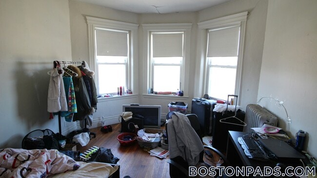 Building Photo - 1350 Commonwealth Ave