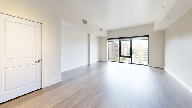 Interior Photo - Steele Creek