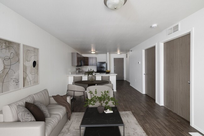 Building Photo - Lux North