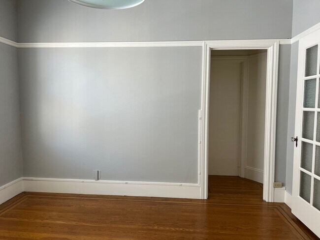 Living room nook - 350 Green St