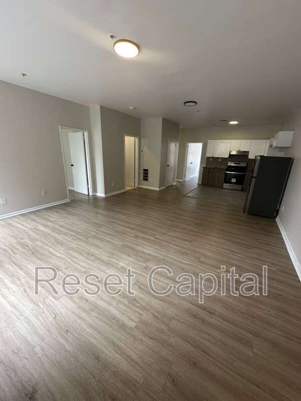 Foto principal - 355 Hamilton Ave