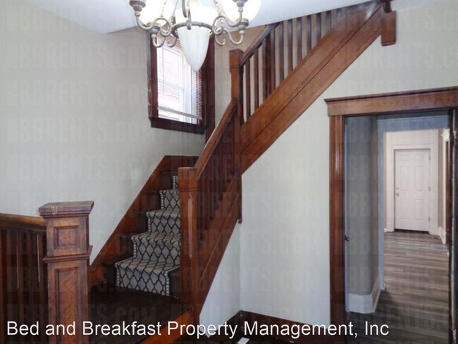 Building Photo - 4 br, 1 bath House - 810 Sunset Avenue,
