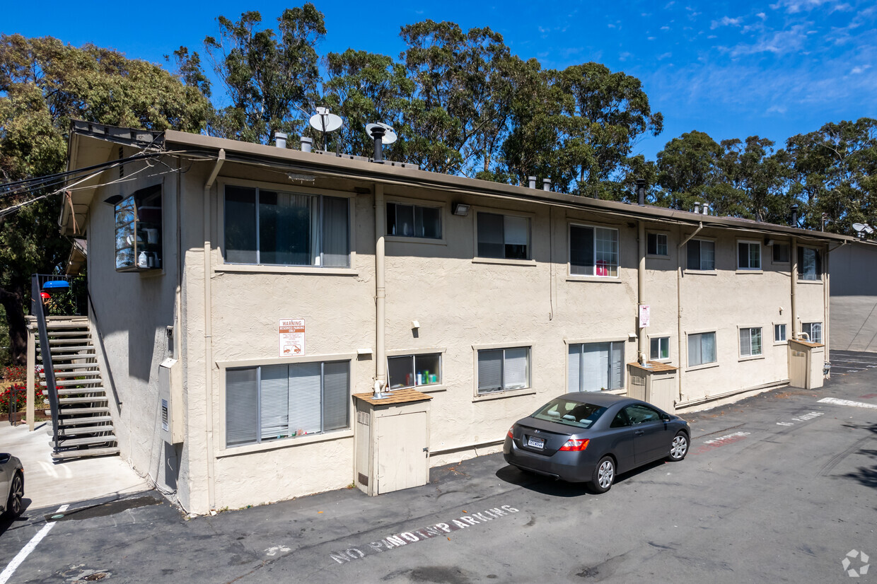 Primary Photo - 5405-5411 Morrow Dr