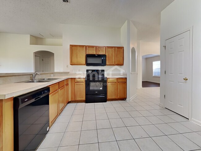 Foto del edificio - 11740 Crooked River Rd