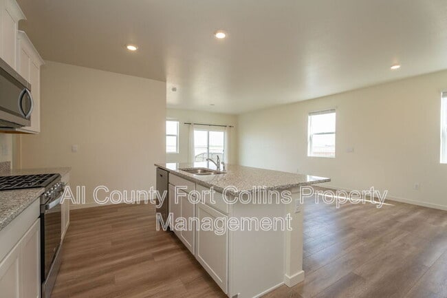 Building Photo - 218 Haymaker