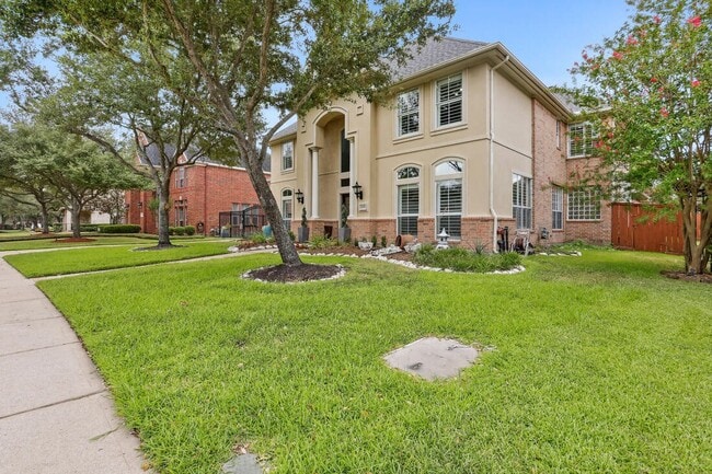 Foto del edificio - 5819 Santa Fe Springs Dr