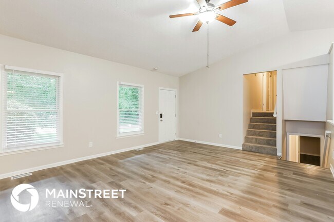 Foto del edificio - 4669 Ridge Dr