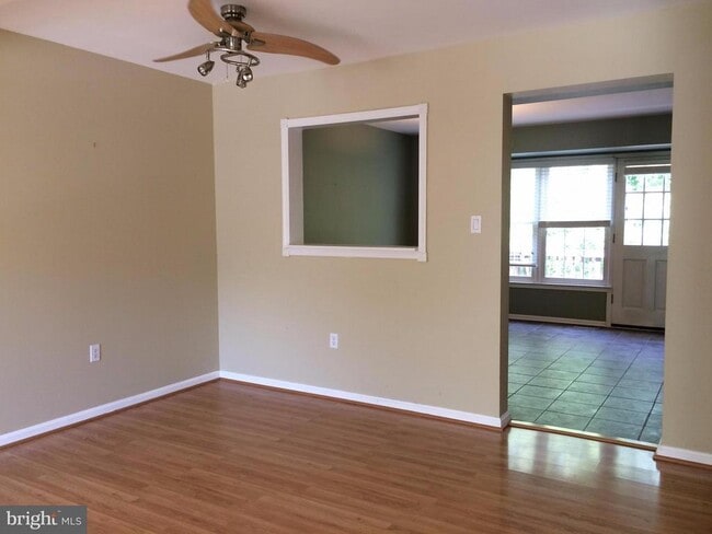Building Photo - 46748 Woodmint Terrace
