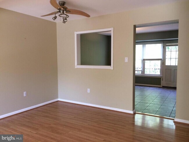 Foto del edificio - 46748 Woodmint Terrace