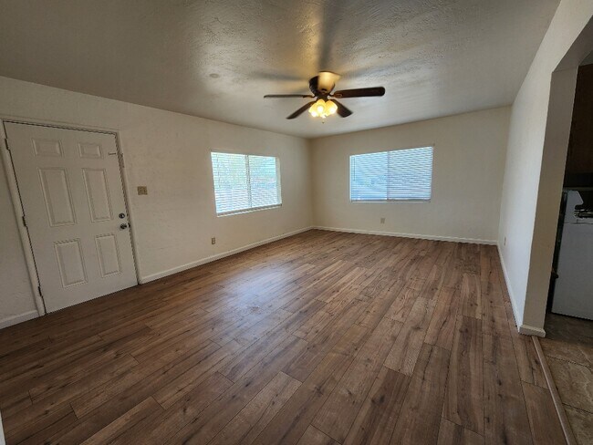 Foto del edificio - 216 N Casa Grande Ave