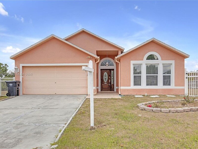 Foto principal - 4617 Horseshoe Pick Ln