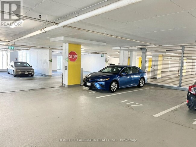 Photo du bâtiment - 5 Buttermill Ave.