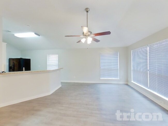 Building Photo - 6912 Rolling Crk Ln