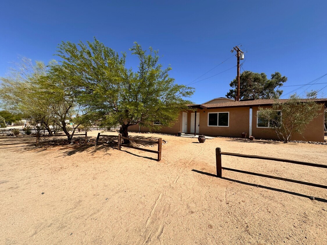 Foto principal - 6610 Park Blvd