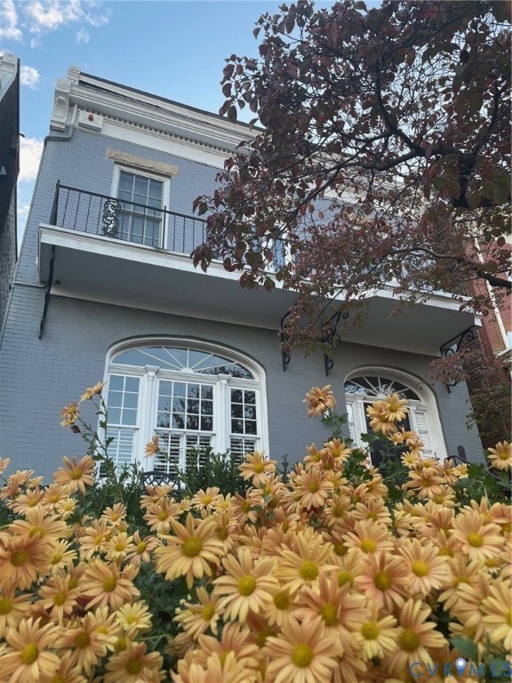 Building Photo - 2005 Stuart Ave