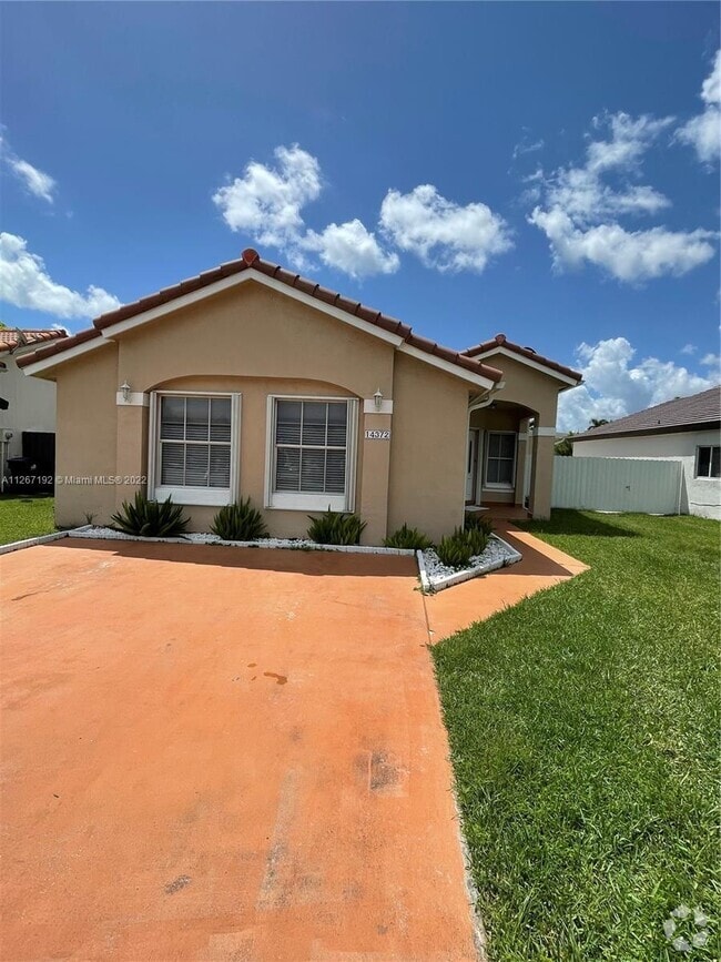 Waterford Manor Houses for Rent Miami, FL 1 Homes