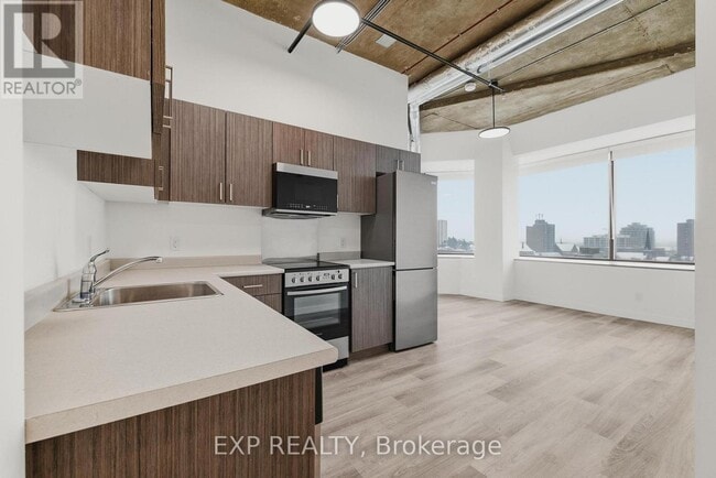 Building Photo - 30 Duke St W