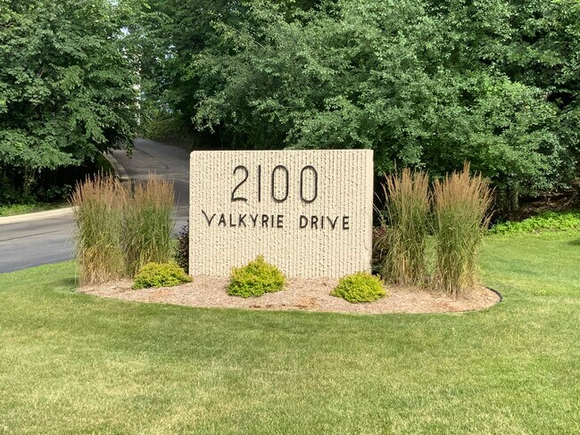 Foto del edificio - 2100 Valkyrie Dr NW