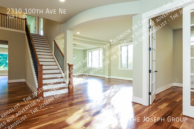 Foto del edificio - 2310 100th Ave NE