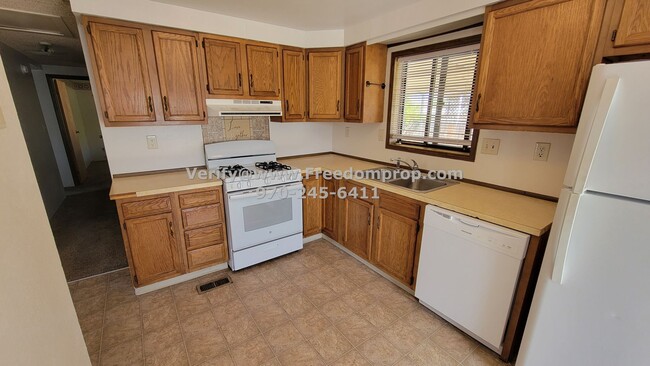 Building Photo - Great 3 bedroom house modular home