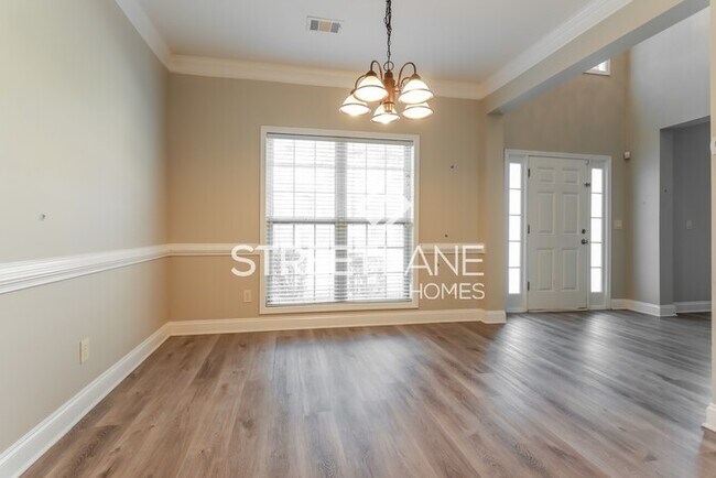 Foto del edificio - REDUCED!- 4 Bedroom in Lawrenceville!