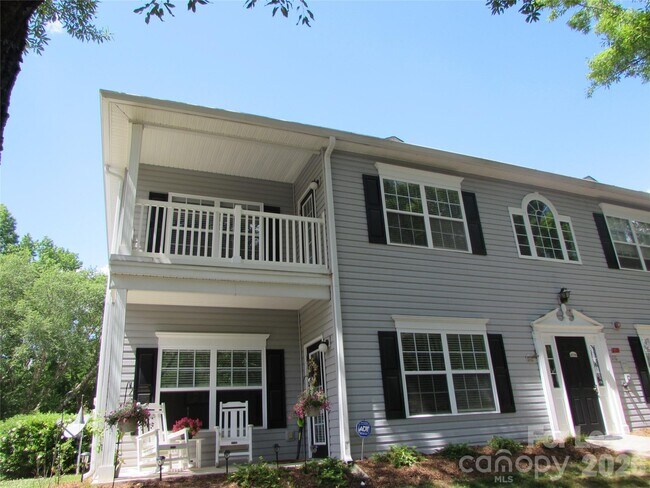 Foto del edificio - 21725 Aftonshire Dr