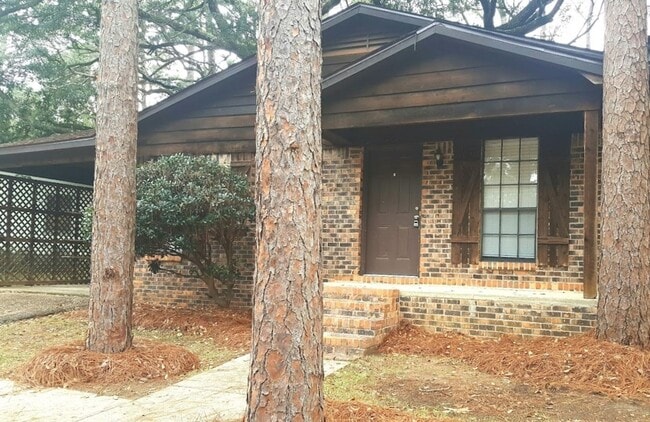 Building Photo - *****AVAILABLE NOW*****