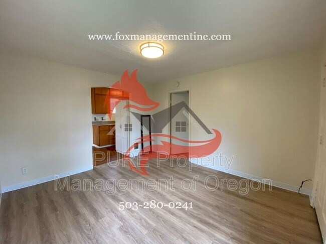 Foto del edificio - 6203 SE Fern Ave
