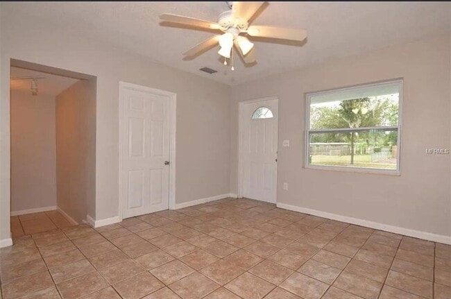 Photo - 431 Iris Rd House