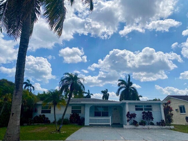 Front of the house - 824 NE 4th St