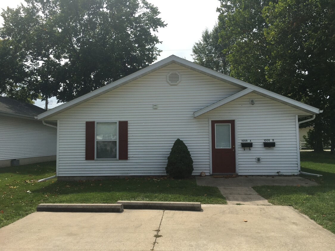 Primary Photo - 1008 E Randolph St