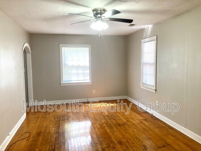 Foto del edificio - 503 E Forest Ave