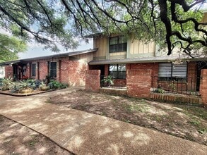 Building Photo - 9503 Quail Village Ln