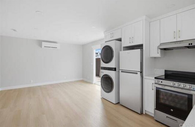 Foto del edificio - 14547 Kittery St