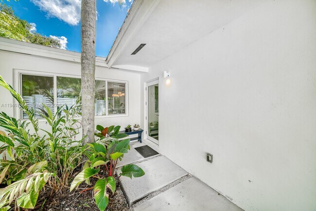 Foto del edificio - 4000 Kumquat Ave