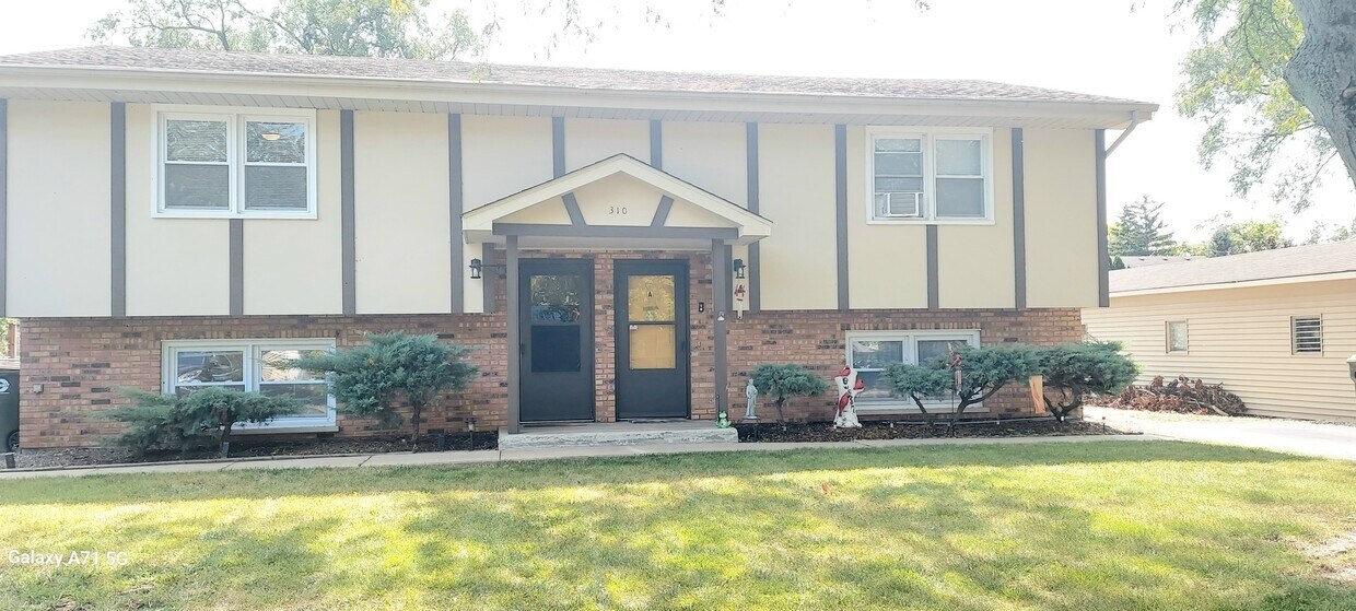Primary Photo - 310 Walter St