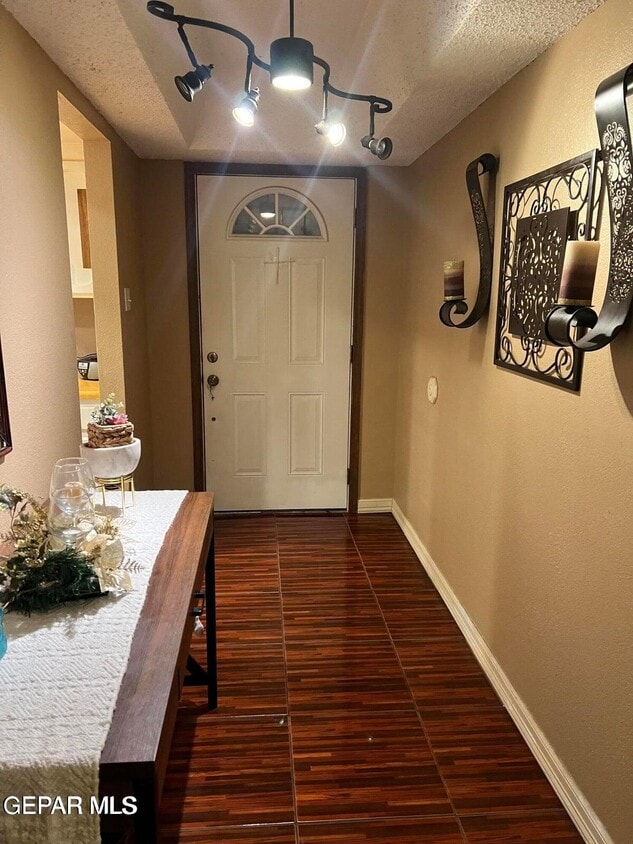Foto principal - 1820 Jack Nicklaus Dr