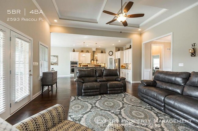 Building Photo - 2593 Pascoli Pl
