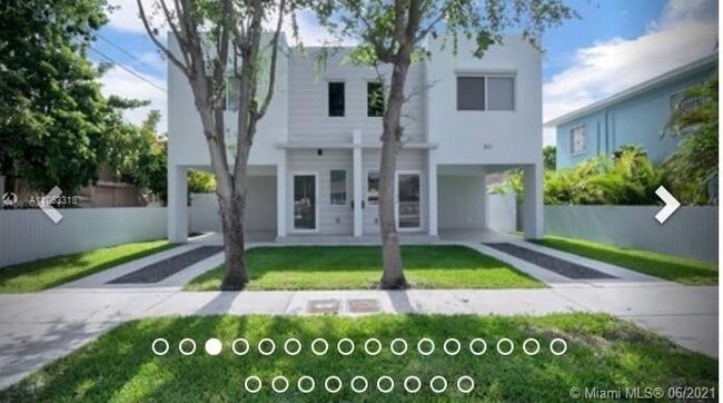 Building Photo - 313 NW 34th Ave