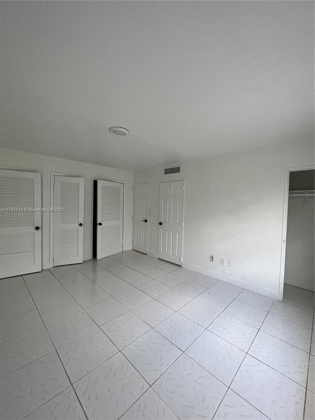 Building Photo - 4200 NW 79th Ave