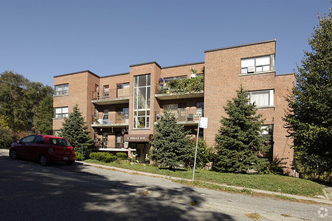 Photo du bâtiment - Humber Valley Apartments