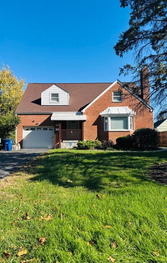 Foto principal - 514 Enfield Rd