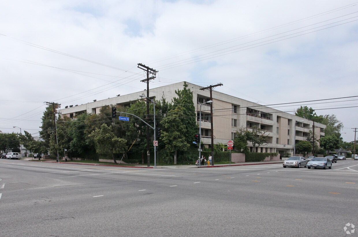 Primary Photo - Chandler Apartments