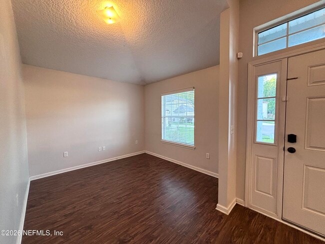 Foto del edificio - 3492 Whisper Creek Blvd