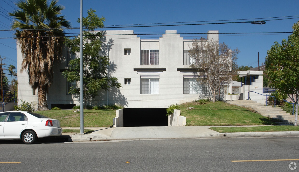 Building Photo - 1761 Wabasso Way